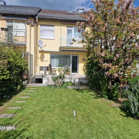 Sarahs Ferienhaus Raunheim Exterior foto